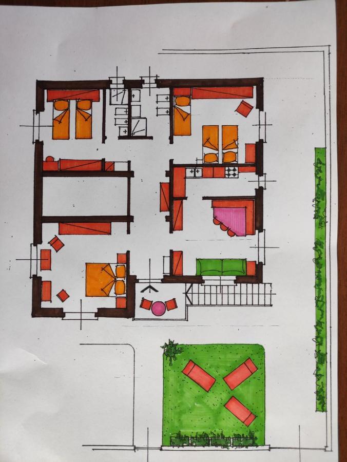 Il Nido Del Merlo Parcheggio E Giardino 베르바니아 외부 사진